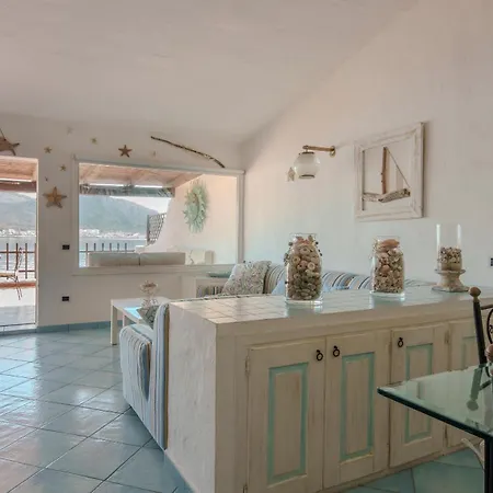 Uno Sguardo Sul Mare 골푸아랑시